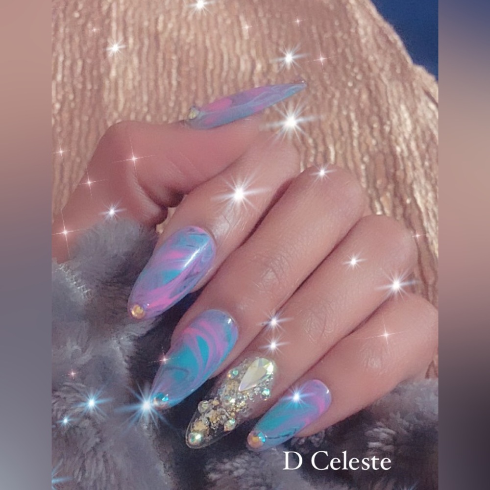 Press on nails 💅🏽 set of 20
